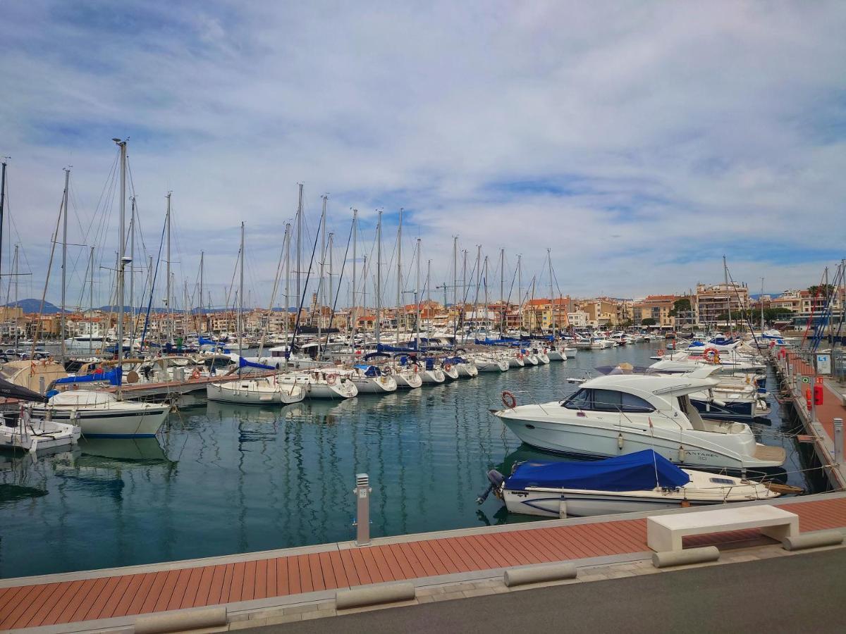 Primera Linia De Mar, Zona Tranquila Appartamento Cambrils Esterno foto