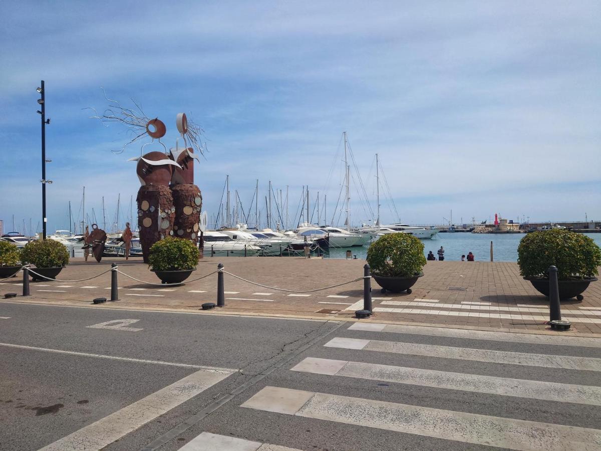 Primera Linia De Mar, Zona Tranquila Appartamento Cambrils Esterno foto